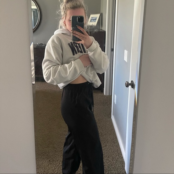 princess polly joggers - Picture 3 of 3